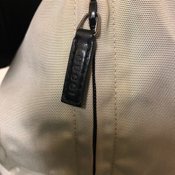 - Authentic Gucci Backpack canvas nylon leather beige and black - Picture 16 of 16